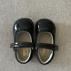 See Kai Run Mary Jane shoes size 5